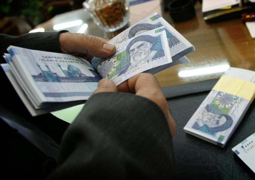 حکمرانی به‌روش جمهوری اسلامی: یارانه ایرانیان فقیرشده ۱۲ دلار، کمک به مردم لبنان ۹۰۰ دلار 