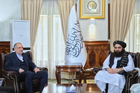 مقام طالبان در دیدار با سفیر ایران: از بدرفتاریها با مهاجران افغان در ایران نگرانیم
