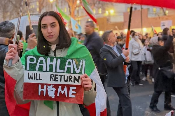 کیمیا علیزاده در واکنش به حضور نیروهای سرکوب در مدارس: دبستانها شدن پادگان قاتلان