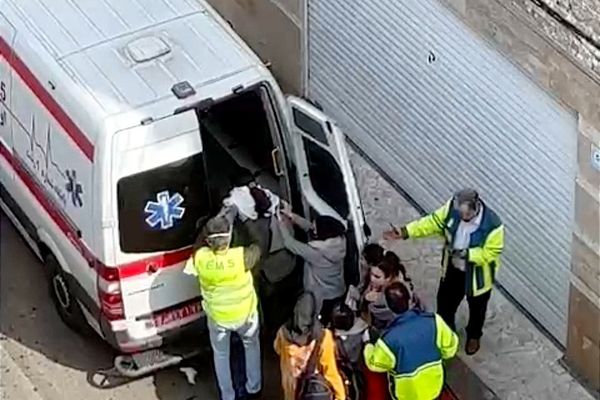 Iranian-Born Doctors Urge Red Cross To Act On School Poisonings
