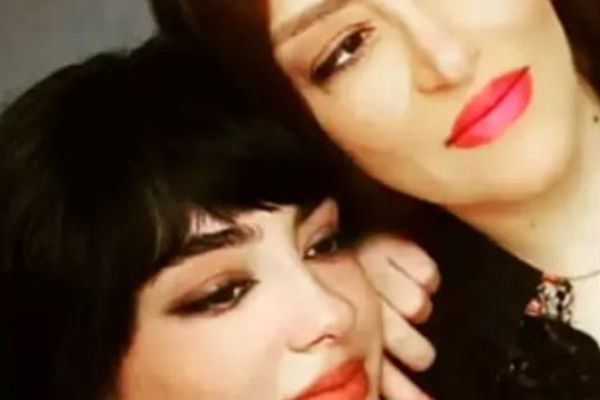 والدة المتظاهرة الإيرانية المقتولة نيكا شاكرمي: النظام يكذب بشأن كيفية مقتل ابنتي