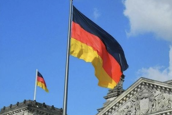 ألمانيا تطالب مواطنيها بمغادرة إيران فورًا