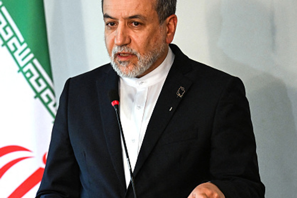 عراقجي: رفع العقوبات مهمة وزارة الخارجية.. ولم نتخلَّ عن راية التفاوض