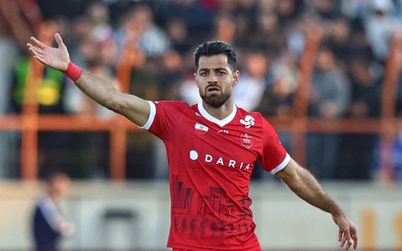 برزگر، مربی شمسآذر: داور از بازیکنان پرسپولیس در برابر محرومیت از دربی، محافظت کرد