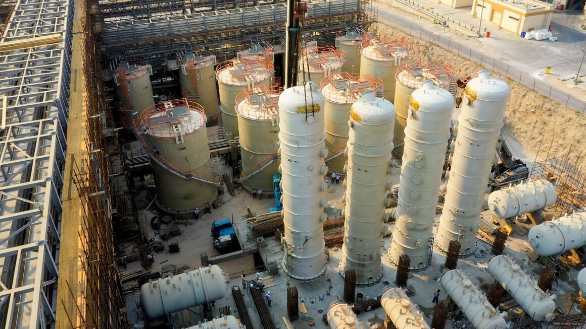 وزارت خارجه ایران: در واکنش به تحریم‌ شبکه فروش پتروشیمی، شرکت‌های جدید ایجاد می‌کنیم