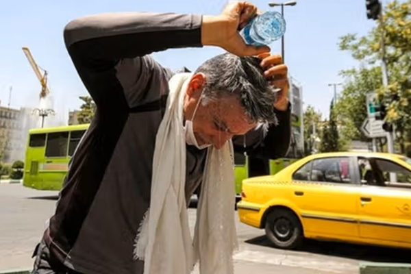 إغلاق 23 محافظة إيرانية بسبب أزمة الطاقة.. والمواطنون يتذكرون 4 عقود من الوعود الكاذبة