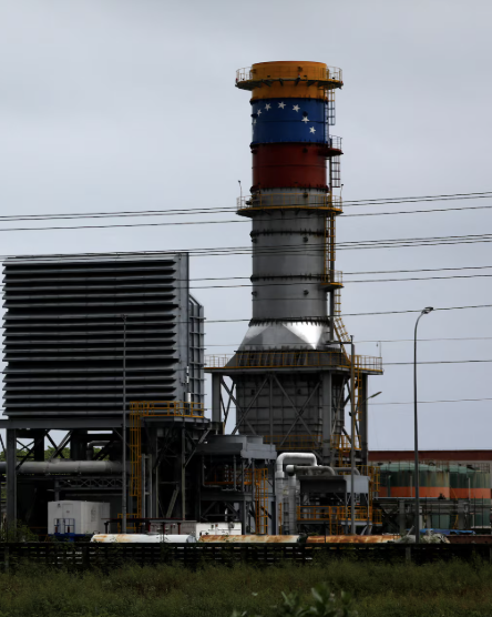 ترامپ: مقامات موقت ونزوئلا ۳۰ تا ۵۰ میلیون بشکه نفت تحریمی را در اختیار آمریکا میگذارند