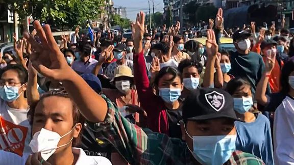 نیروهای امنیتی میانمار روز یکشنبه دستکم ۸ نفر از معترضان به کودتای نظامیان را کشتند