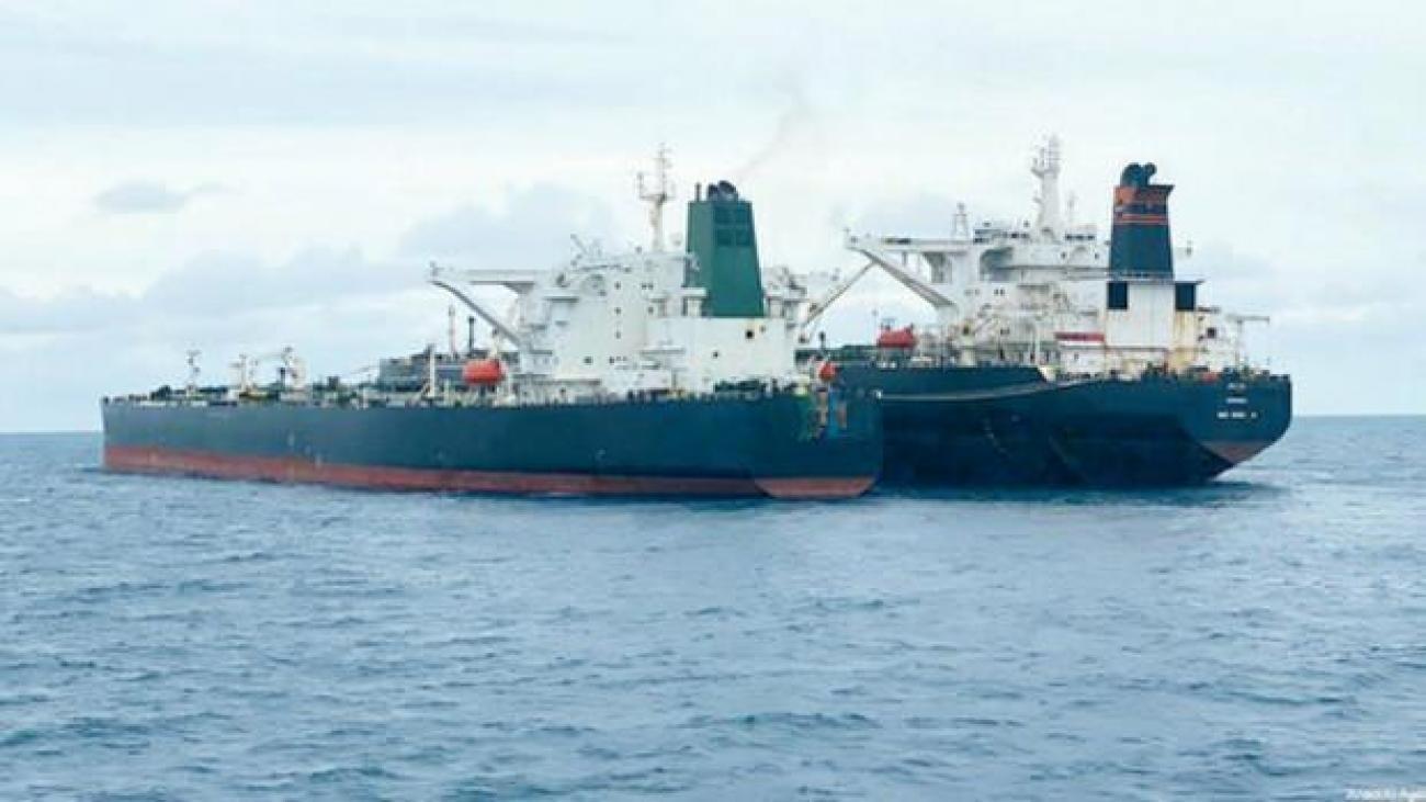 رویترز: اداره کشتیرانی آمریکا مجوز دو نفتکش را به اتهام انتقال نفت ایران لغو کرد