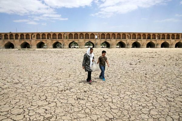 خبراء يحذرون من تفاقم الجفاف في إيران والسدود في "وضع متأزم"