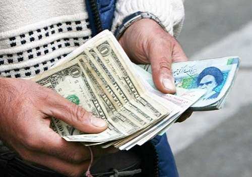 قیمت دلار با رکوردشکنی دوباره در روز چهارشنبه به بیش از ۳۴ هزار و ۳۰۰ تومان رسید