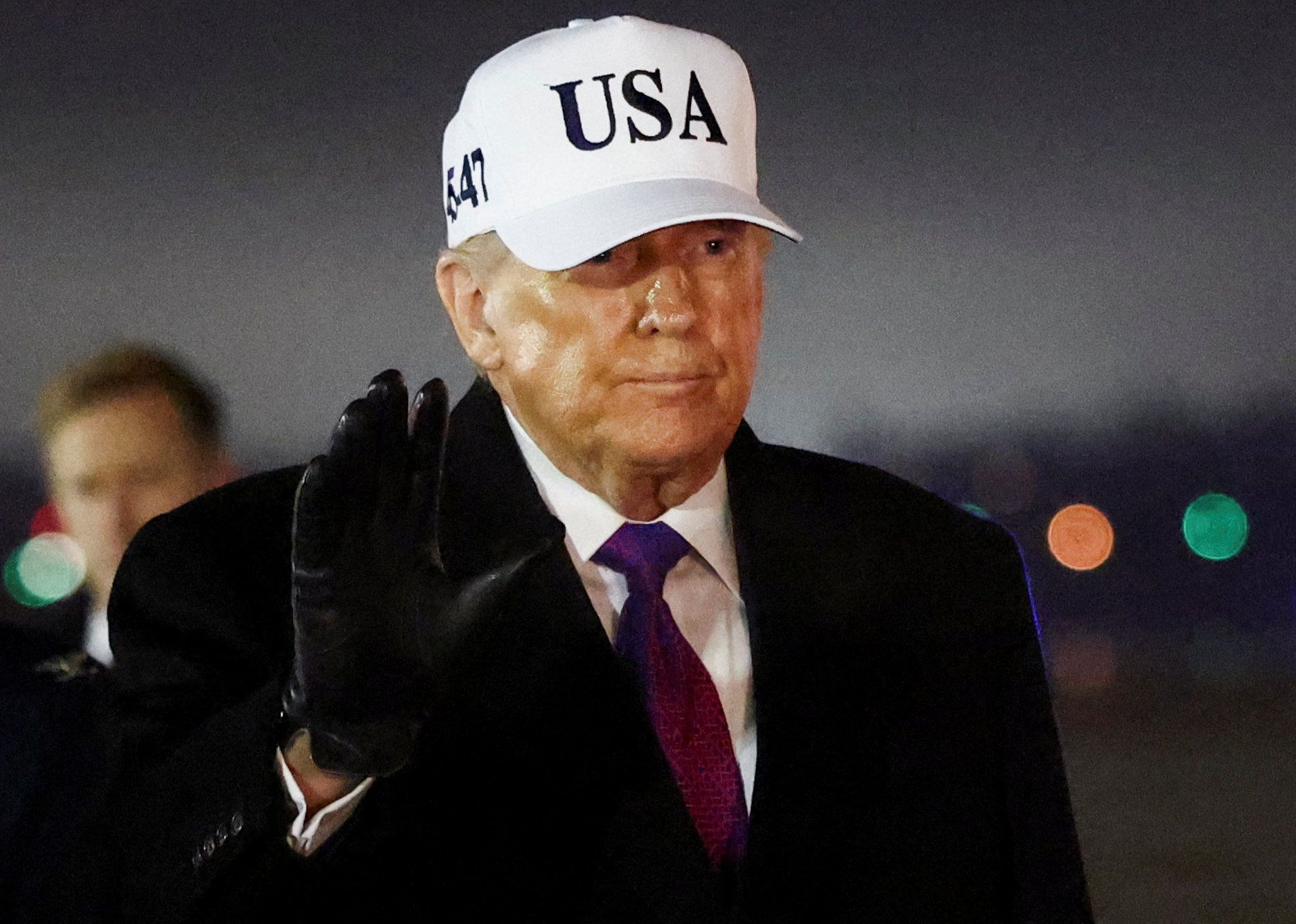 ترامپ: تا ۱۰ روز آینده خواهیم فهمید می‌توانیم با ایران به توافق برسیم یا نه