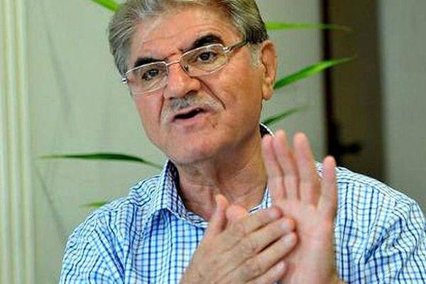 بتهمة الدعاية ضد النظام الإيراني.. عقد أولى جلسات محاكمة محامي عائلة مهسا أميني