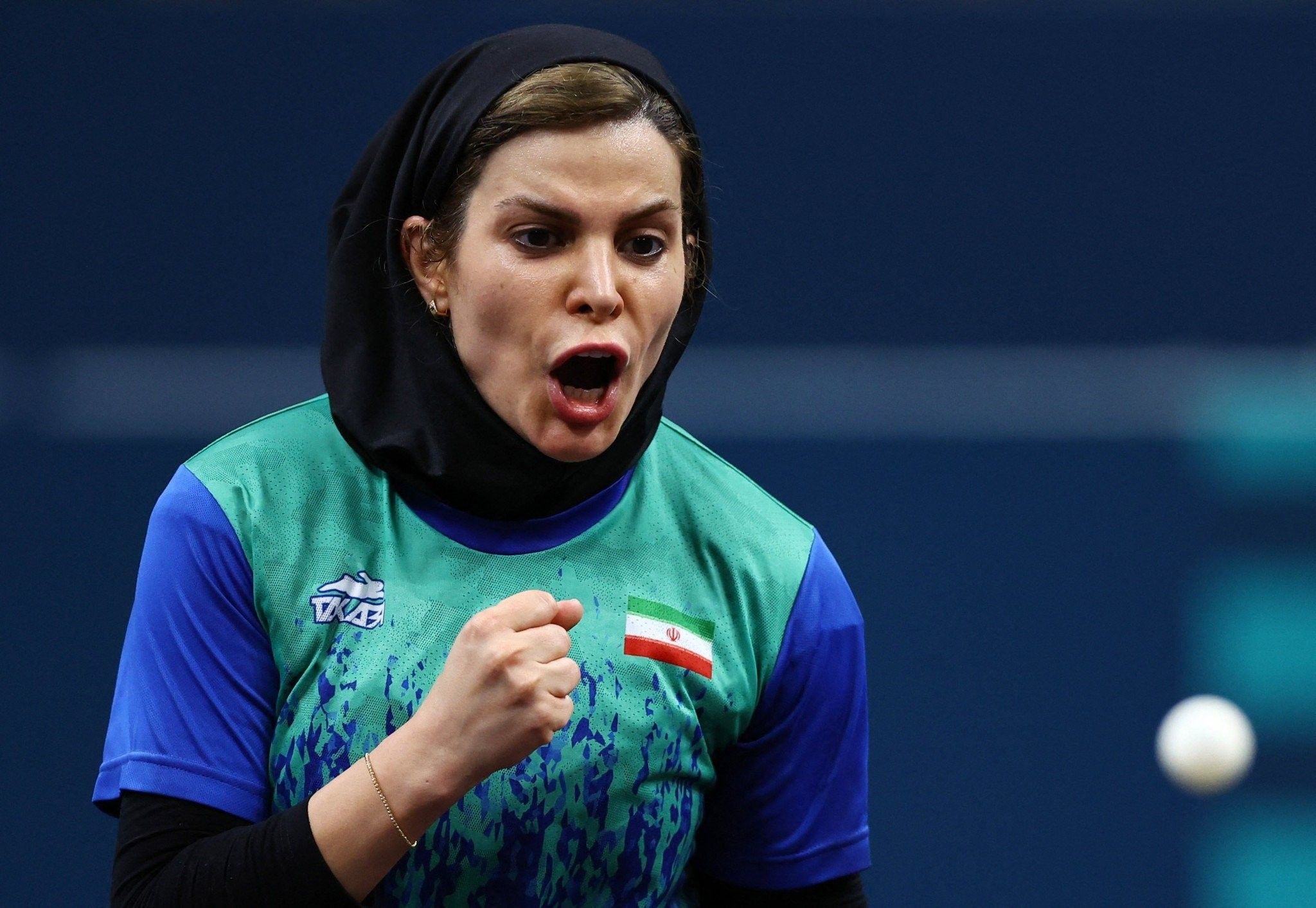 ندا شهسواری: تلویزیون فوتبال با داور زن پخش می‌کند، اما مسابقه من‌را به بهانه حجاب حذف کرد