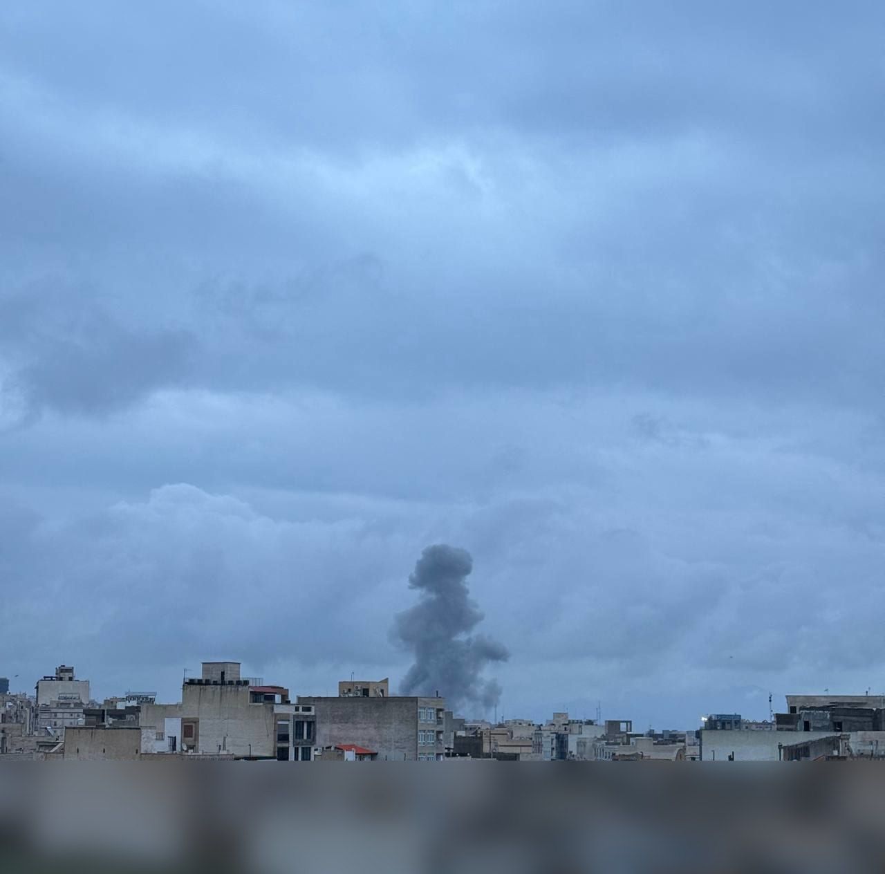 استمرار الهجمات على العاصمة صباح الثلاثاء.. انفجارات تهز مناطق متفرقة في طهران