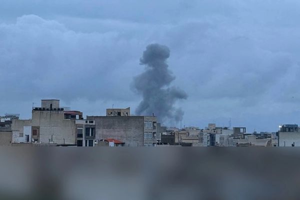 استمرار الهجمات على العاصمة صباح الثلاثاء.. انفجارات تهز مناطق متفرقة في طهران