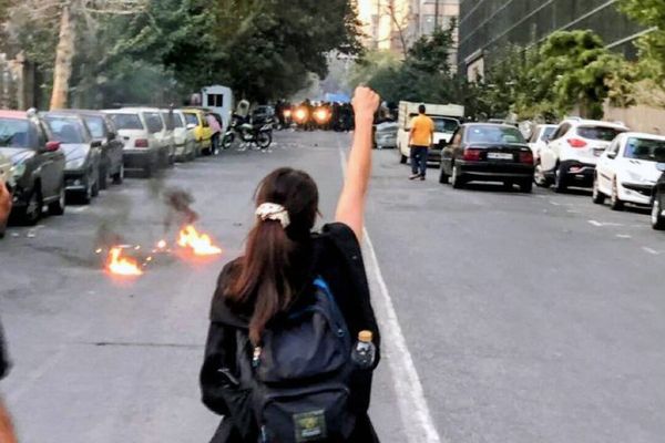 Iran To Try 10 Underage Protesters On Death Penalty Charges