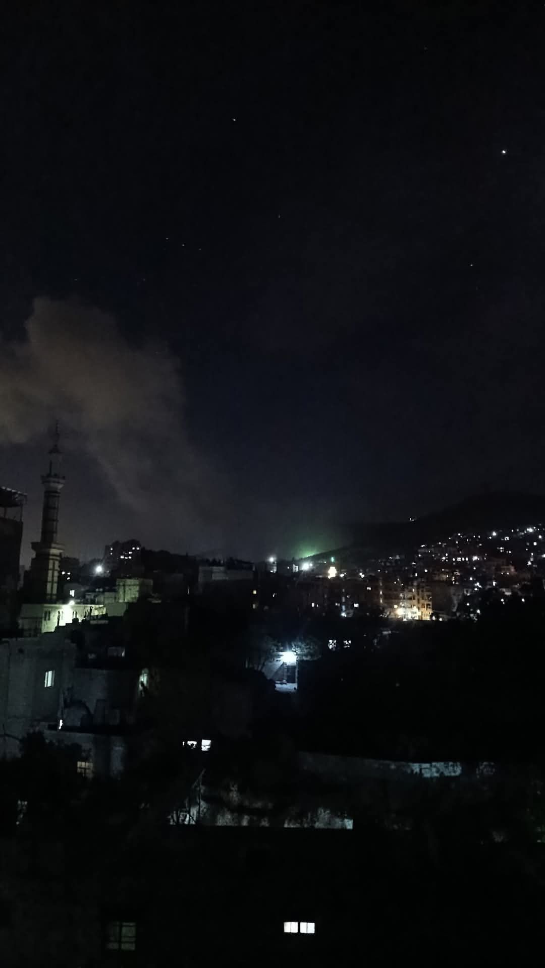 سوریه از حمله هوایی اسرائیل به شهرهای دمشق و حماه خبر داد