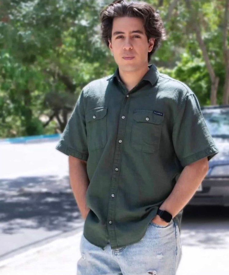 سروش خبازیان مقدم، مترجم زبان انگلیسی در ملک‌شهر اصفهان با شلیک مستقیم از پشت کشته شد