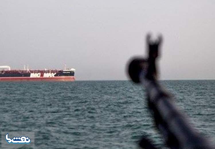 سپاه پاسداران از توقیف یک نفت‌کش با بیش از ۷۰۰ هزار لیتر نفت قاچاق خبر داد