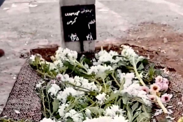 Western Officials Condemn Execution Of Two Iranian Protesters