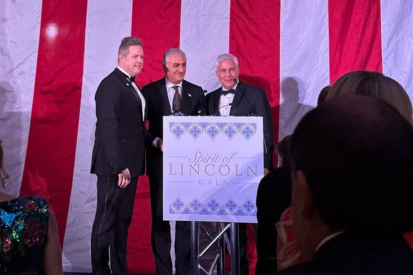 Exiled Prince Commends Iran's Brave LGBT Activists