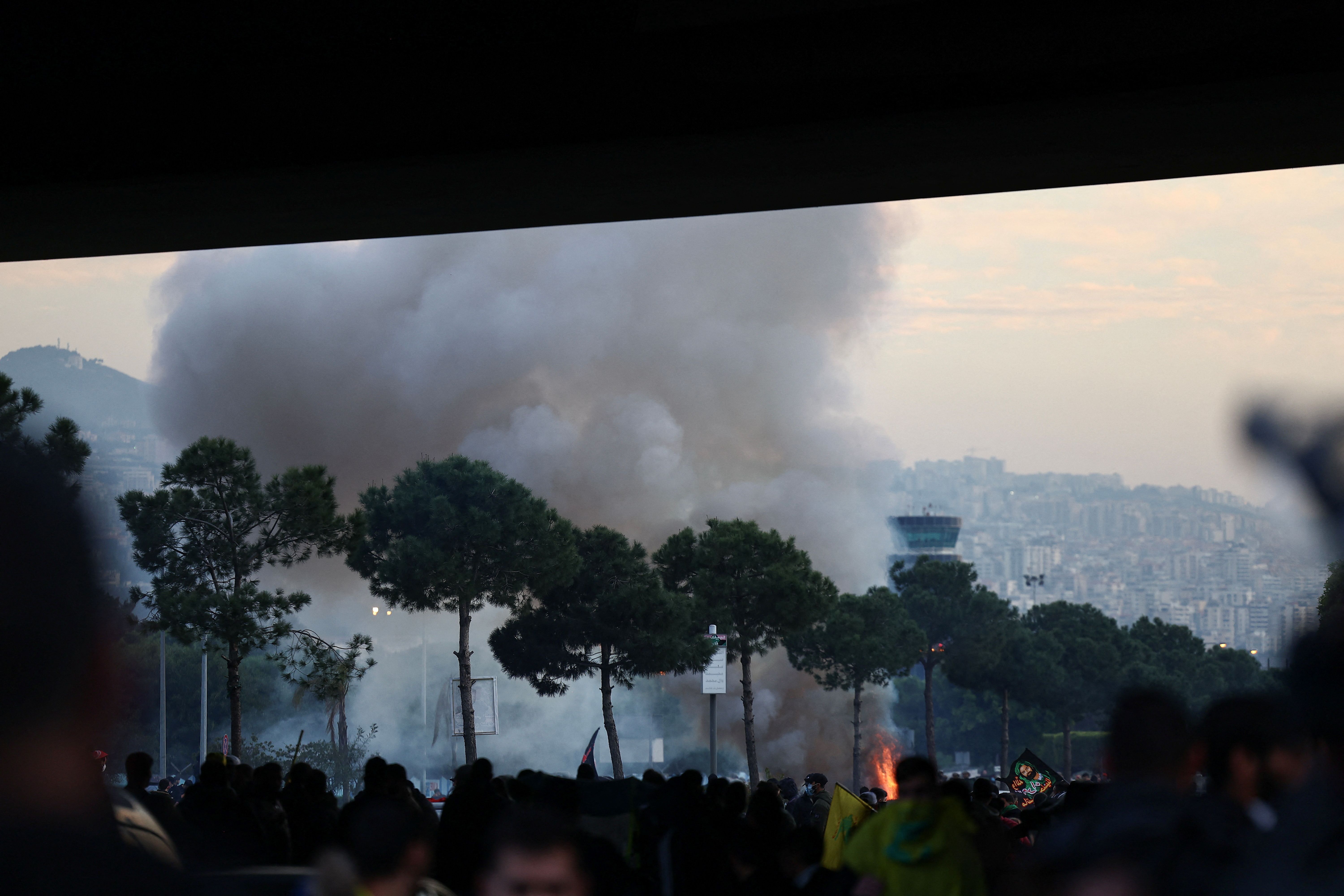 عربستان سعودی از برخورد دولت لبنان با حامیان حزب‌الله حمایت کرد