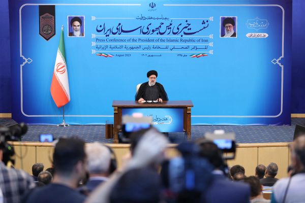 Iran Makes Contradictory Remarks About Frozen Funds Abroad