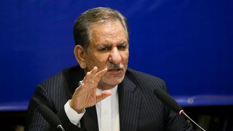 اسحاق جهانگیری: افتخار نیست در دوره مدیریت ما ملت در صف مرغ ایستادند