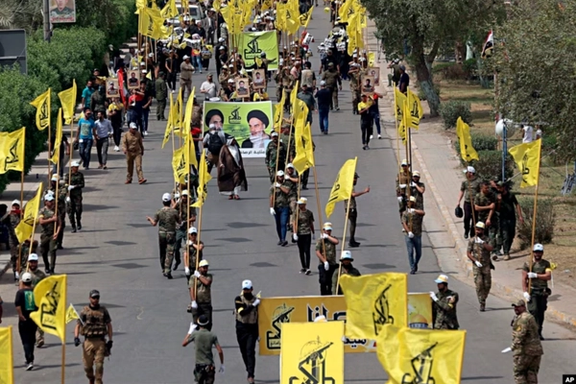 مجموعات مسلّحة موالية لإيران في العراق تبدي استعدادها لتسليم السلاح تجنّباً لمواجهة واشنطن