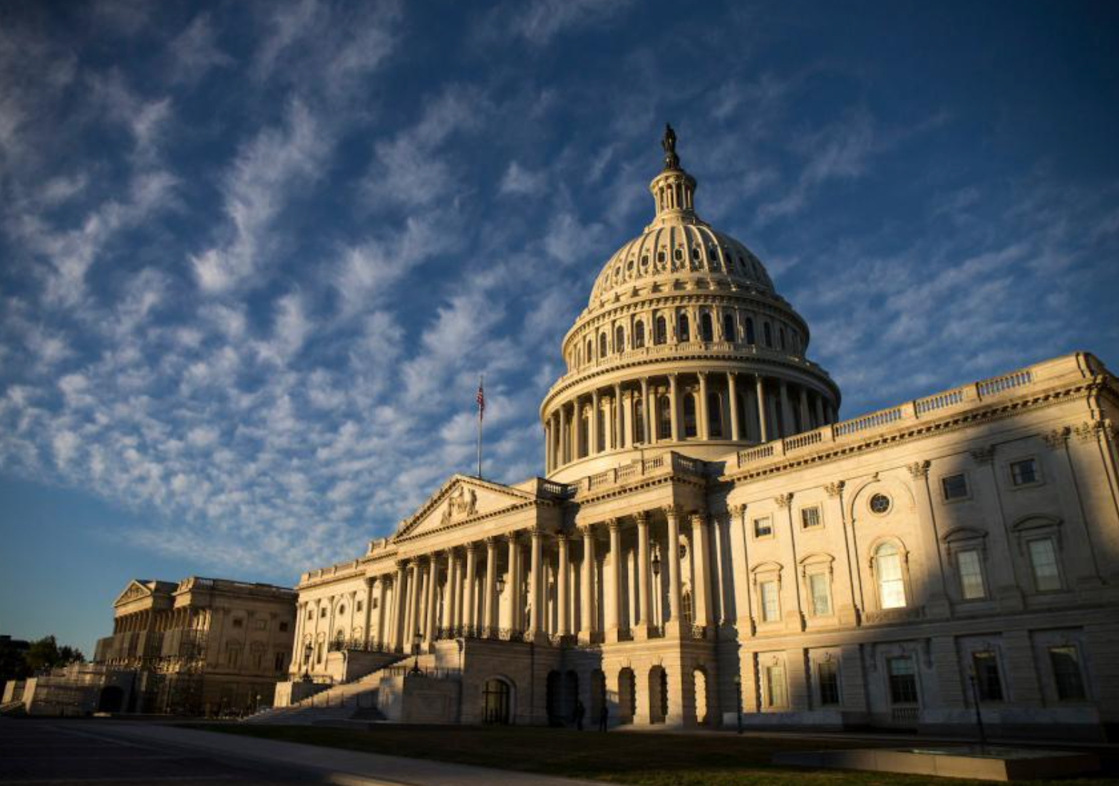 سنای آمریکا با توقف فروش تسلیحات به قطر و امارات مخالفت کرد