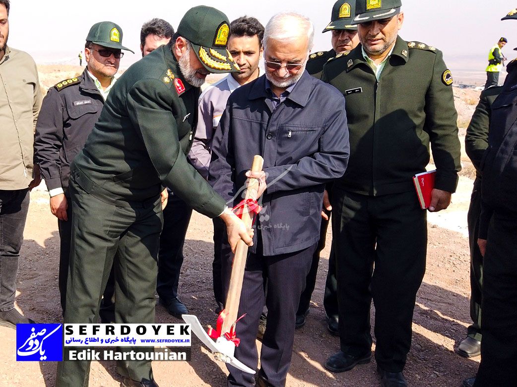 مومنی ارتباط نزدیکی با رادان دارد