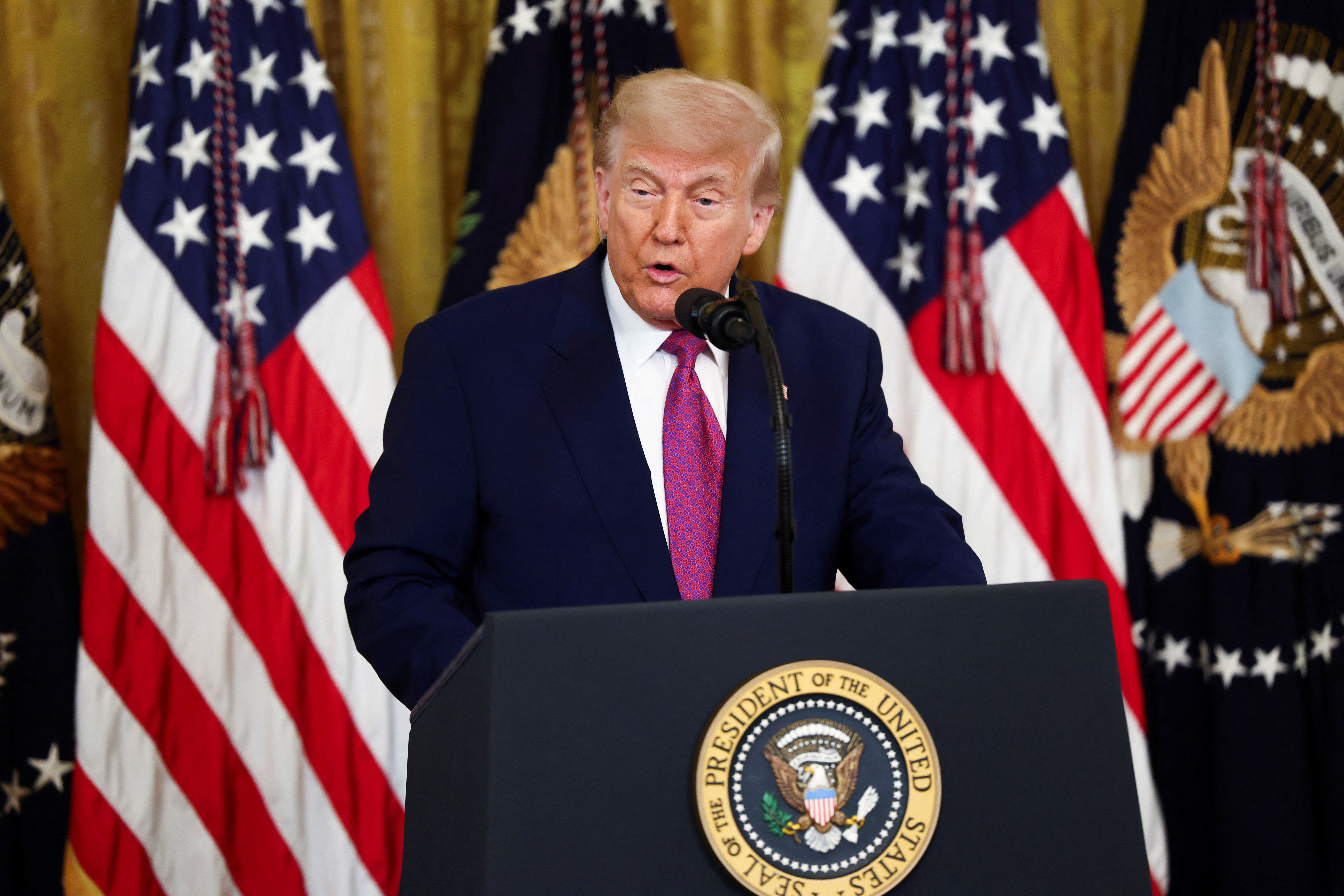 ترامب: أفضّل مسارًا أكثر ودية.. لكن هناك احتمالًا لصراع كبير مع إيران