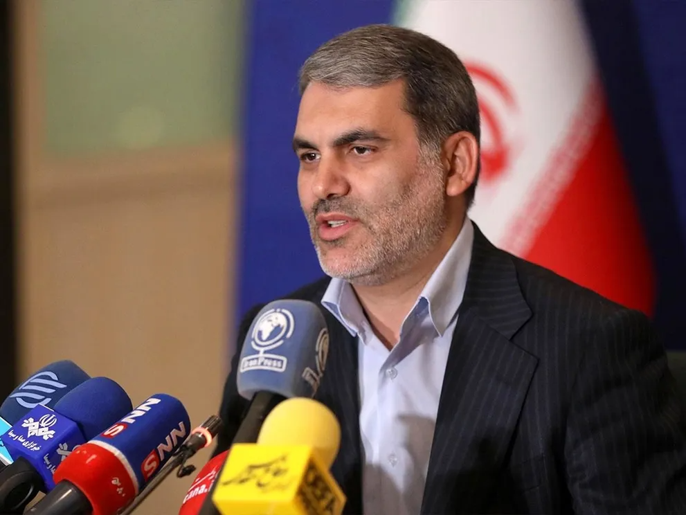 برلماني إيراني: نخوض حربًا مُركّبة.. والعدو لا يواجهنا بالصواريخ فقط 