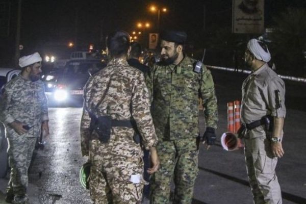 اختصاصی: شامگاه یکشنبه چند ایست بازرسی در تهران، از جمله زیر پلها هدف حمله قرار گرفتند