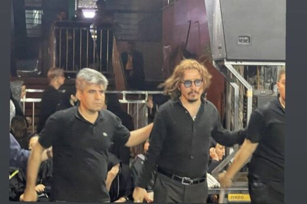 Johnny Depp Lookalike In Iran’s Religious Ceremonies Goes Viral 