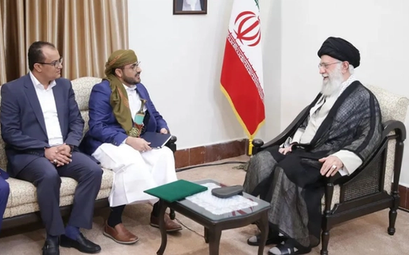 واشنطن: لا يمكن لإيران الاختباء وراء الحوثيين..وعليها التوقف عن أعمالها المزعزعة للاستقرار