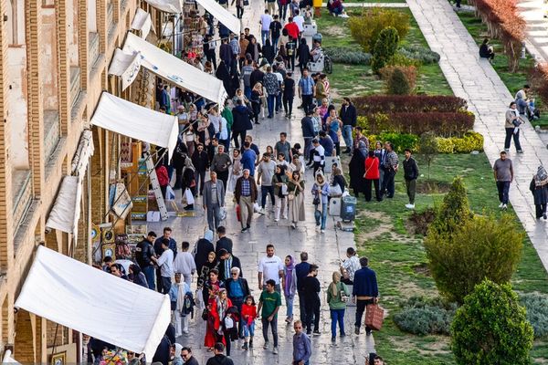 Iranian politicians, economists see US talks as key to economic rescue