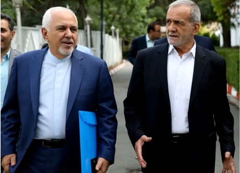 وصفتهم بـ "الفاسدين والبلطجية".. صحيفة المرشد تهاجم ظريف والمحيطين بالرئيس الإيراني الجديد