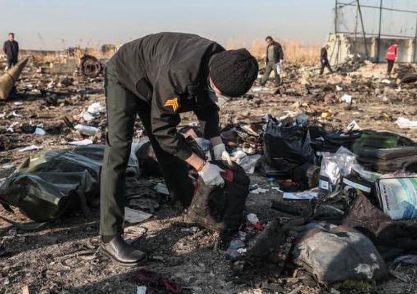 خانواده‌های هواپیمای اوکراینی خواستار محتوای دوربین‌های فرودگاه در شب انهدام هواپیما شدند