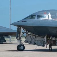 منابع آگاه به ایراناینترنشنال: انتظار میرود آمریکا در «هفتههای آینده» به ایران حمله کند