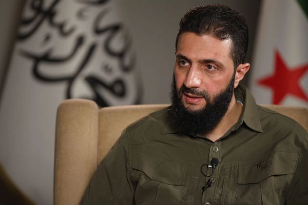 New Damascus gov't closes Syrian airspace to all Iranian flights - report