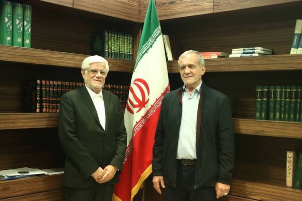 Iran’s Pezeshkian appoints controversial ‘reformist’ as his top VP