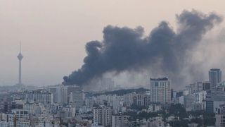 در آتشبس، خامنهای جنگ را به مردم تحمیل میکند؛ ایرانستیز واقعی کیست؟