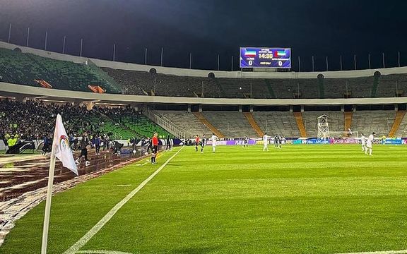۲۸ دقیقه فاجعهبار در ورزشگاه آزادی؛بازی ایران-امارات پس از توقف نیم ساعته، از سر گرفته شد