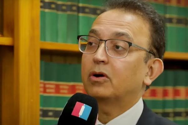 جاويد رحمن لـ"إيران إنترناشيونال": الإيرانيون في أستراليا قلقون من مضايقات النظام لأقاربهم