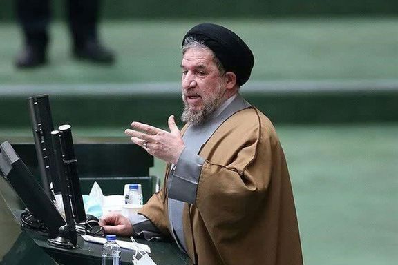 عضو کمیسیون برنامه و بودجه مجلس: با حذف ارز ۴۲۰۰ تومانی، دارو ۳۰ درصد گران میشود