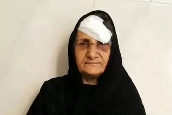 مادر ستار بهشتی در شب یلدا: با من از صبح روشن آزادی سخن بگویید