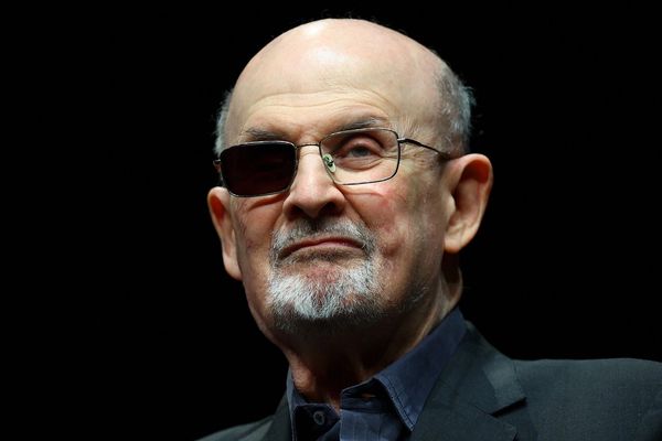 Man sentenced to 25 years for stabbing Salman Rushdie, a target of Khomeini fatwa