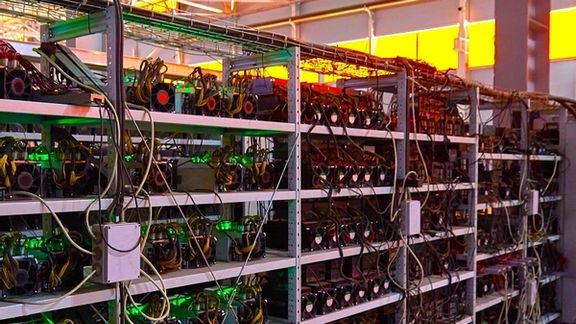 رییس پلیس امنیت اقتصادی ناجا از کشف بیش از ۷۰ هزار دستگاه ماینر در کشور خبر داد